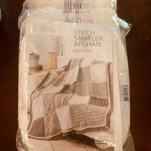 Premier Anti Pilling Everyday Worsted Solid Yarn Snow White Lot of 4 White
